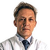 Врач Абдуллаев Алекбер Ферухович