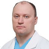 Врач Алябьев Роман Николаевич