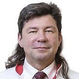 Врач Атаманов Василий Викторович