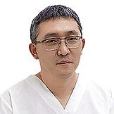 Врач Ким Игорь Николаевич