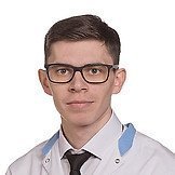 Врач Мартынов Эдуард Спартакович
