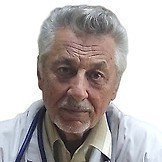 Врач Навроцкий Юрий Кириллович