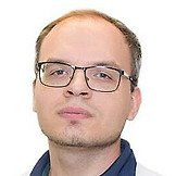 Врач Округин Максим Петрович