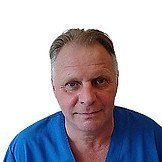 Врач Пупков Владимир Владимирович
