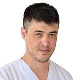Врач Сомов Алибек Борисович