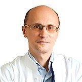 Врач Стародубцев Владимир Борисович