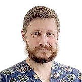 Врач Устинов Антон Федорович