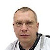 Врач Верятин Яков Альбертович