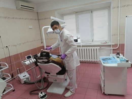 Доступная улыбка на Высоцкого
